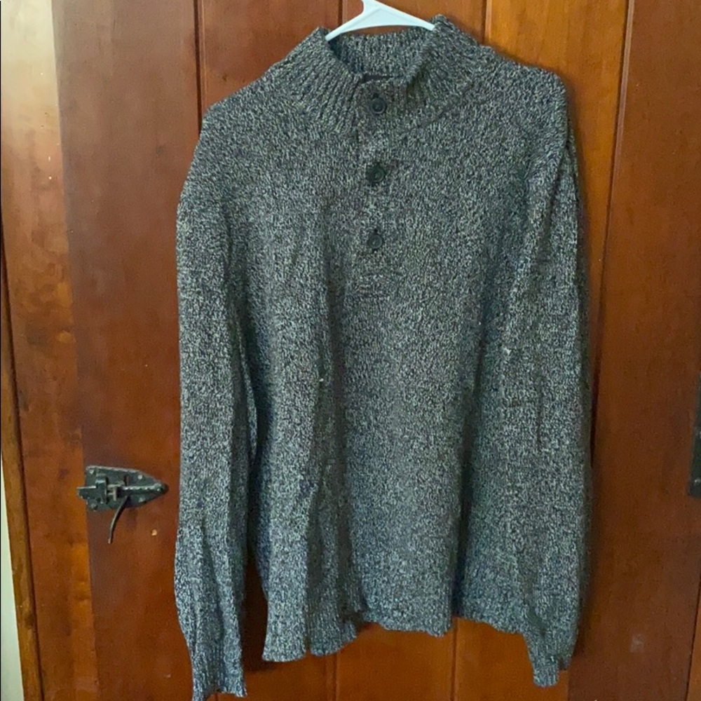 Men’s XXL Merona Sweater with Black Buttons